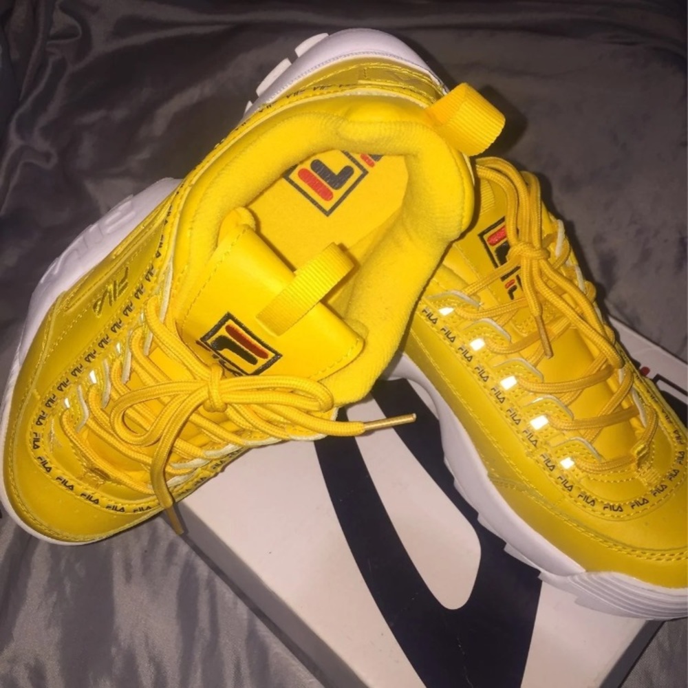 Fila size 6 kids size 8 women yellow and white brand new